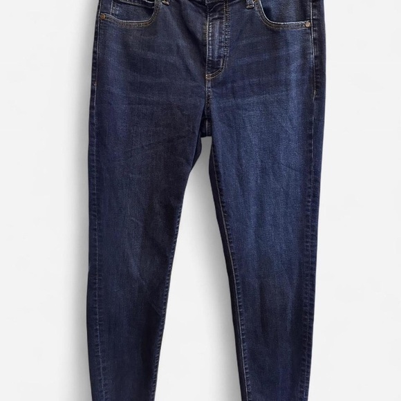 Tahari Women's Kelly Classic Skinny Jeans size 8 size 29 Dark Blue Denim - Picture 1 of 7